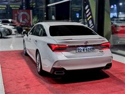 تويوتا أفالون